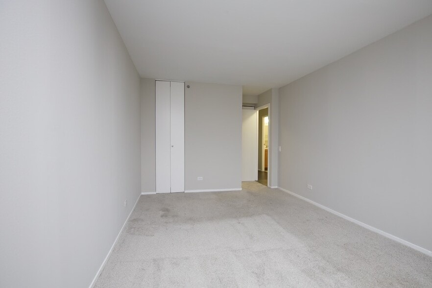 Building Photo - 4334 N Hazel St