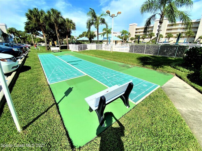 Building Photo - 603 Shorewood Dr