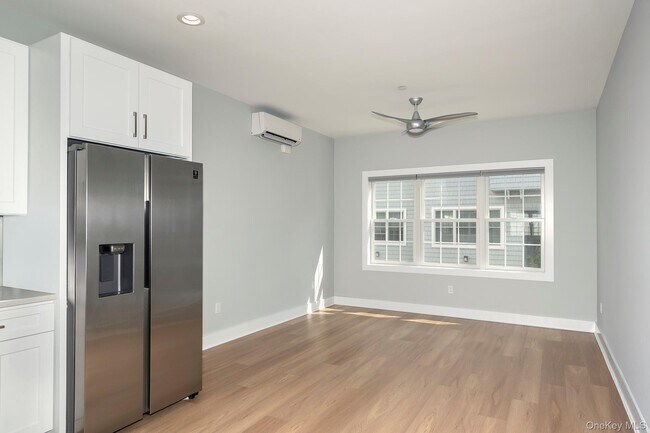 Building Photo - 1 Wallace Ct