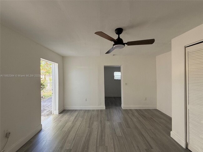 Building Photo - 341 NW 61st Ave