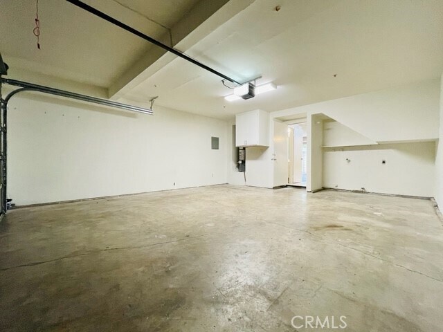 Building Photo - 17181 Elm Lane