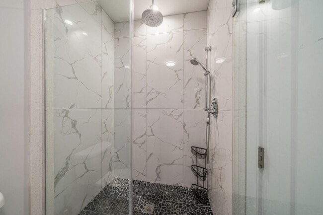 Building Photo - 225 Columbia Ave