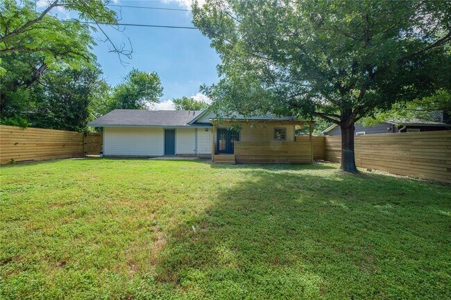 Building Photo - 5504 Coventry Ln