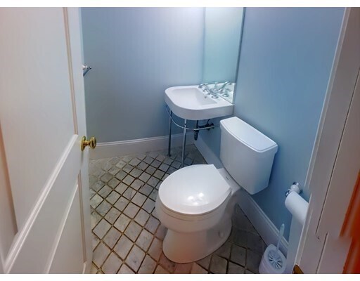 Building Photo - 50 Longwood Ave