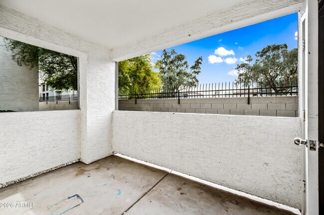 Building Photo - 3065 N 67th Ave