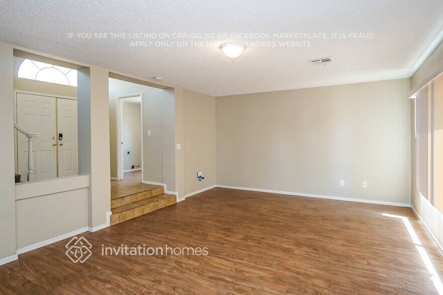 Building Photo - 2865 Palleta Dr