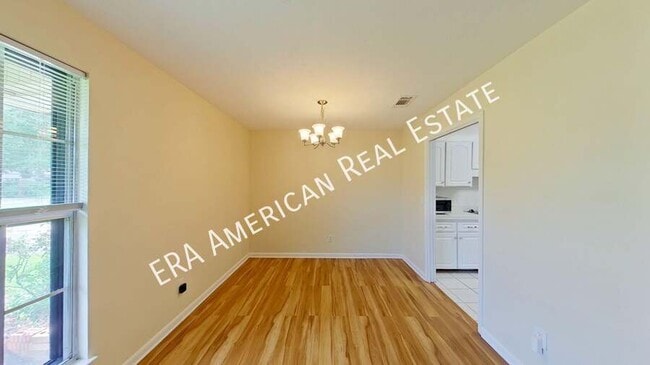 Building Photo - 1111 Coral Dr