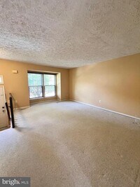 Building Photo - 401 Fleece Flower Dr