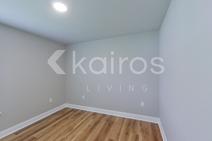 Building Photo - 13742 Willowmore Dr
