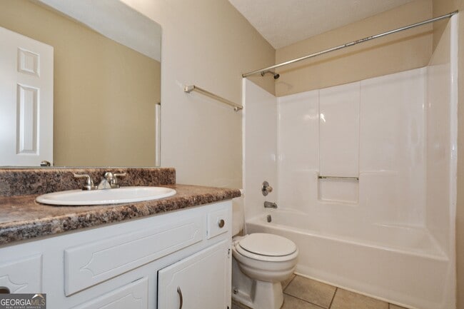 Building Photo - 2624 Country Trace SE