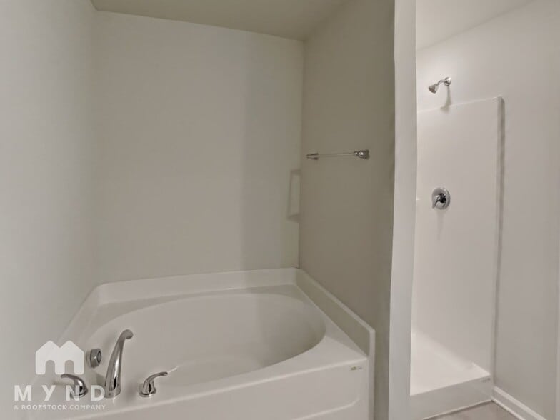 Building Photo - 105 Palmer St