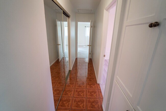 Building Photo - COMING SOON! Spacious 4-Bedroom + Office Home on a Cul-de-Sac in Panorama City!