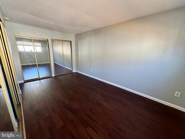 Building Photo - 33 Georgetown Rd