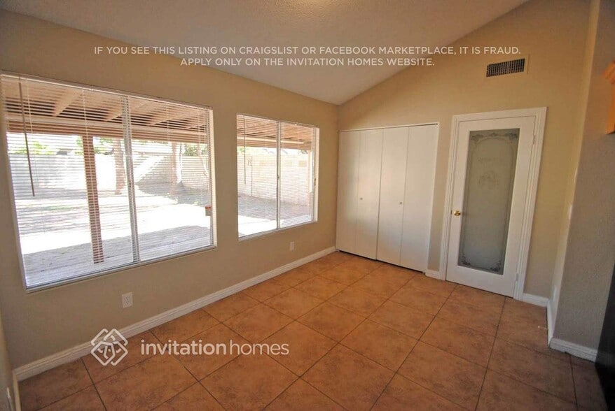 Building Photo - 5520 W Joan De Arc Ave