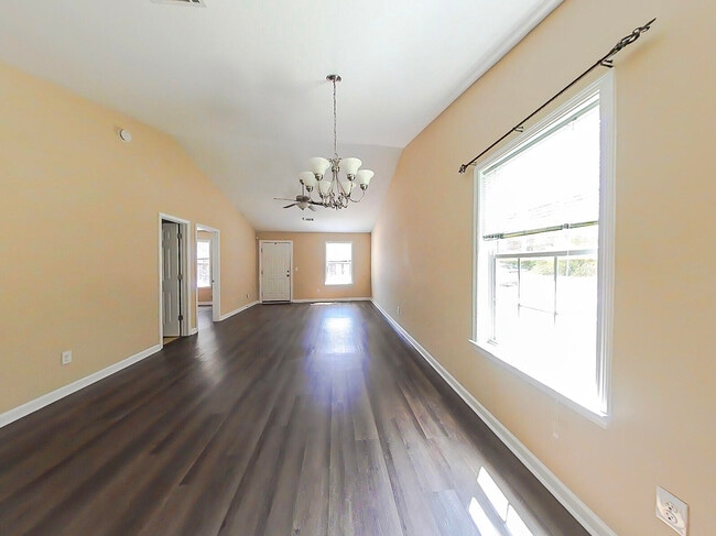 Building Photo - 1739 Elizabeth St