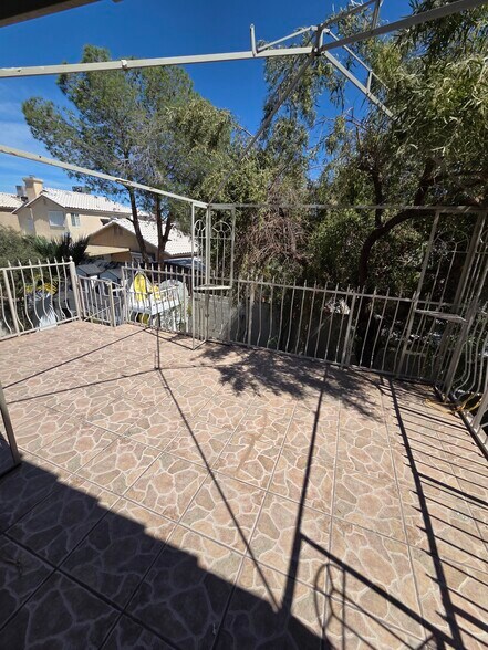 Building Photo - 5650 Ruby Creek Dr