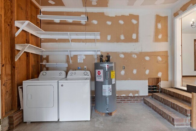 Building Photo - 617 Fitzgerald Dr