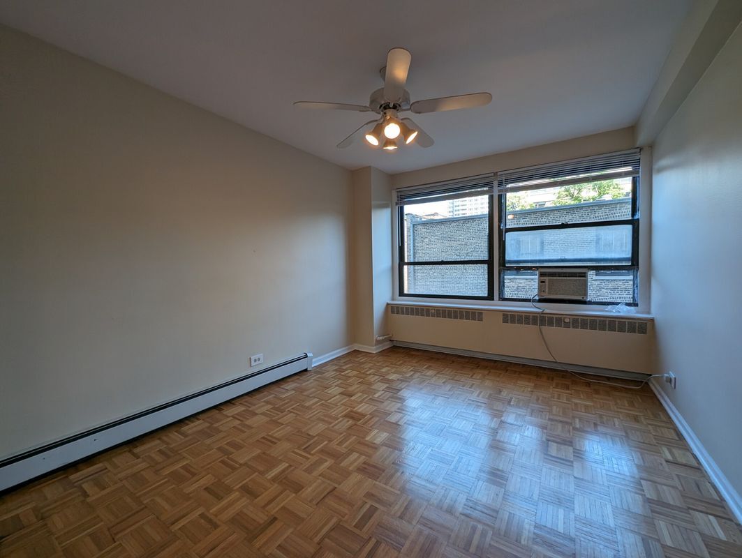 Building Photo - 4180 N Marine Dr