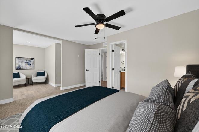 Building Photo - 5039 W Vernon Ave