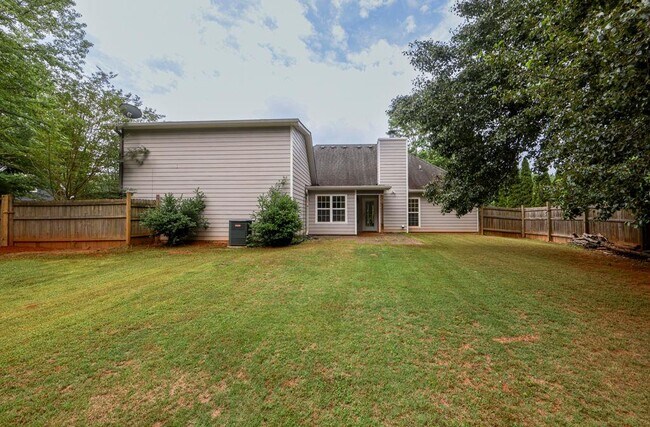 Building Photo - 5377 Fawn Ivey Ln
