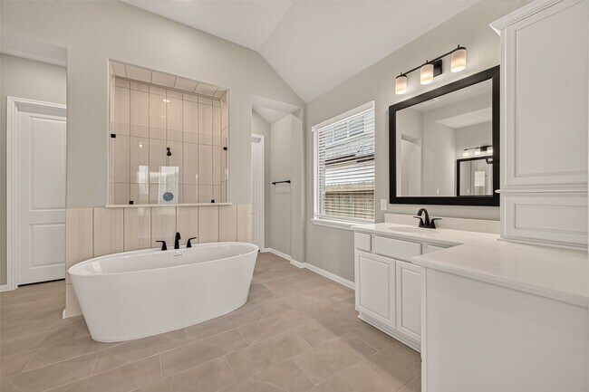 Building Photo - 27003 Estella Mdw Ln