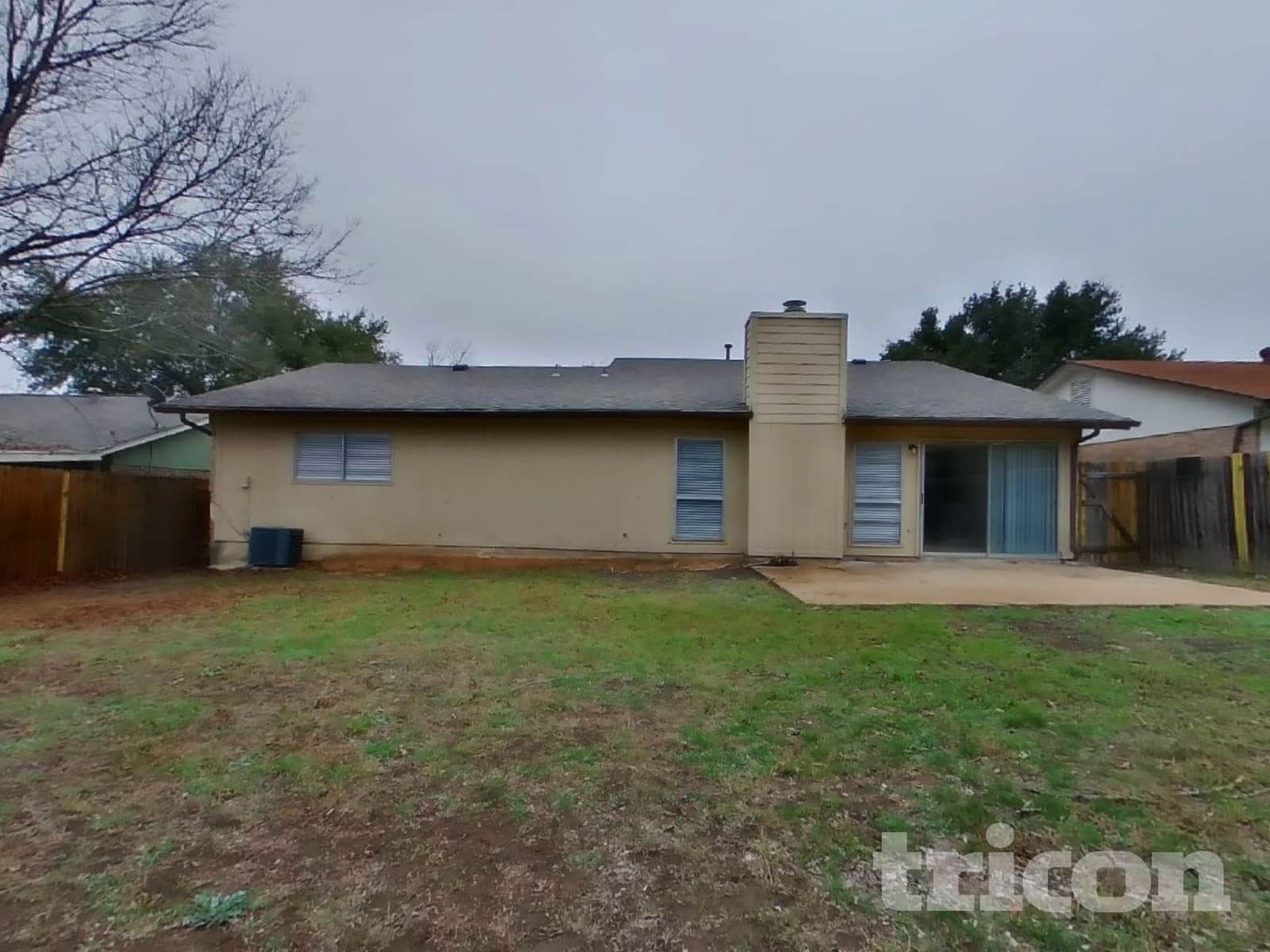 Building Photo - 7527 Ledgebrook Dr