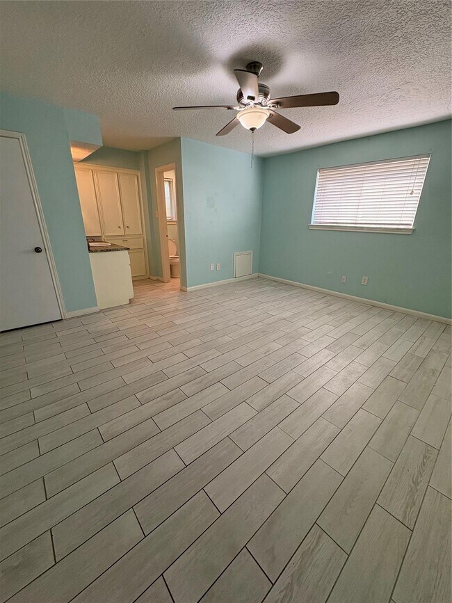 Building Photo - 3450 Gary Ln