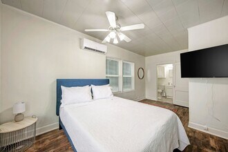 Building Photo - Charming Fully Furnished Studio in the Heart of UT Campus – $1,500/Month