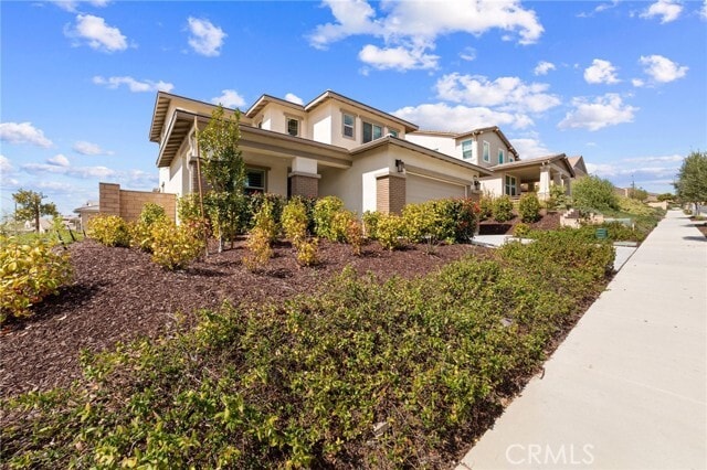Building Photo - 39601 Lupine Dr