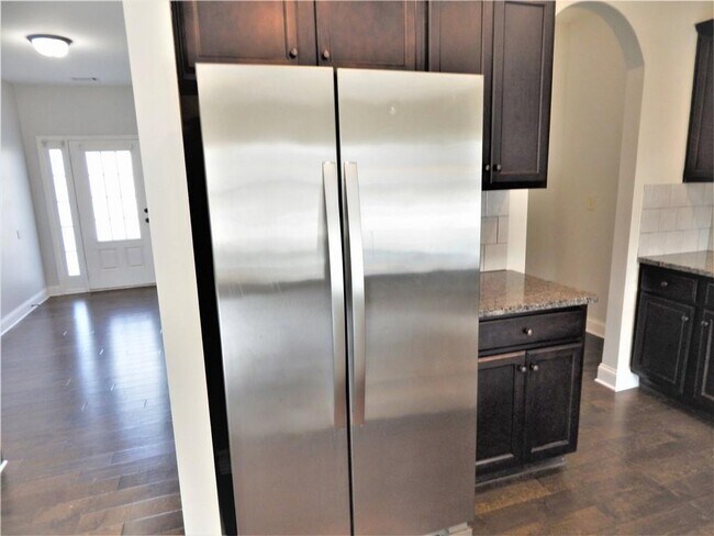 Building Photo - 2441 Melton Common Dr