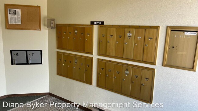 Building Photo - 1 br, 1 bath House - 10250 Jamestown Drive...