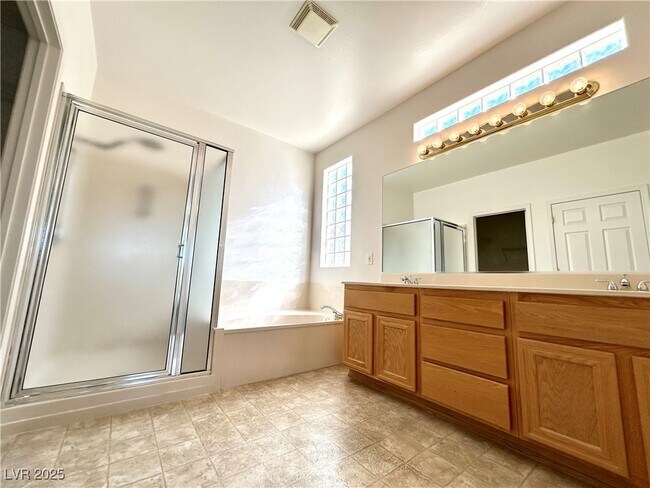 Building Photo - 2487 Hardin Ridge Dr