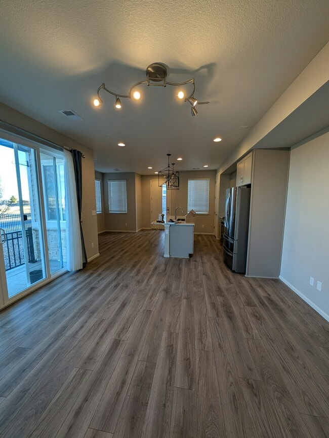 Building Photo - 23613 E 5th Dr