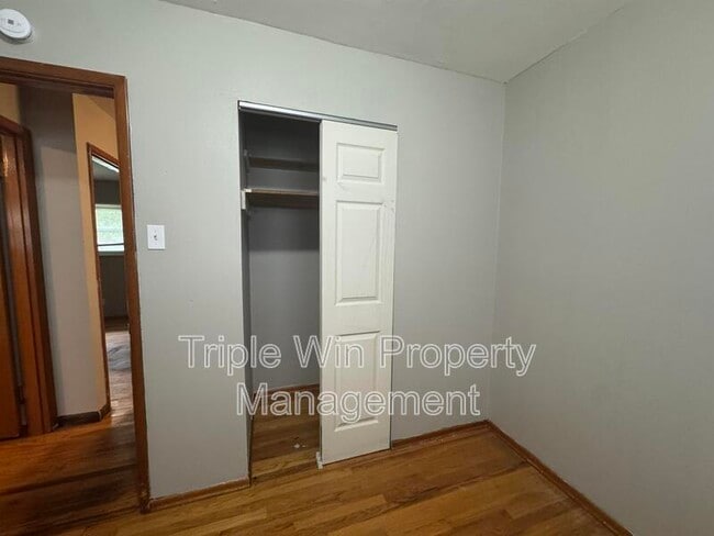 Building Photo - 10440 Gardo Ct