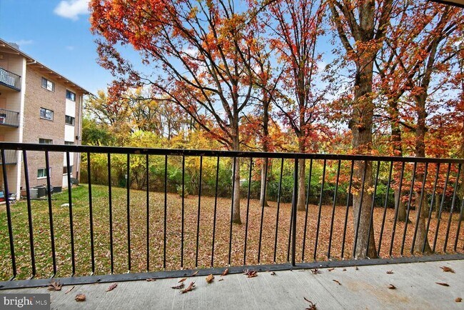 Building Photo - 7505 Riverdale Rd