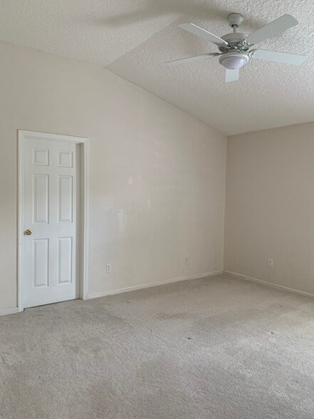 Building Photo - 1200 Woodchurch Ln
