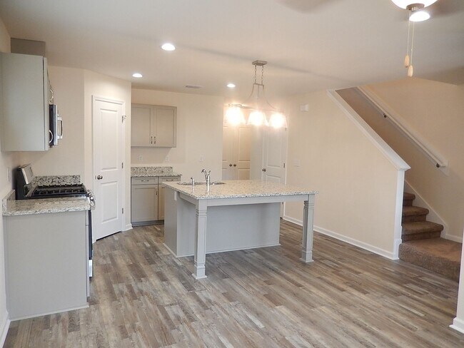 Building Photo - Canopy Modern NE 3/2.5 w/ Stainless Steel ...