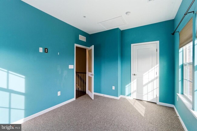 Building Photo - 4500 Fait Ave