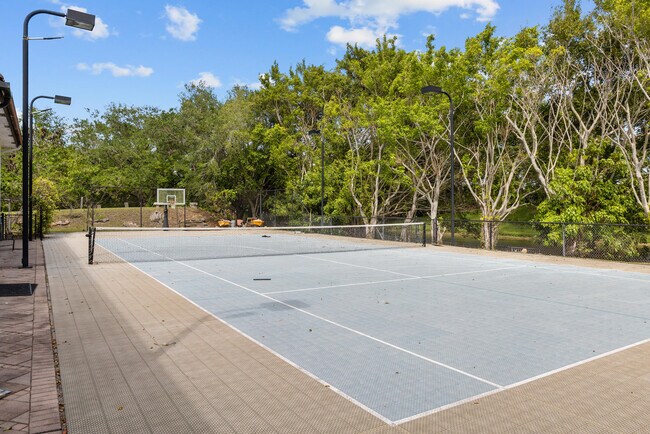 Building Photo - 10058 El Caballo Ct