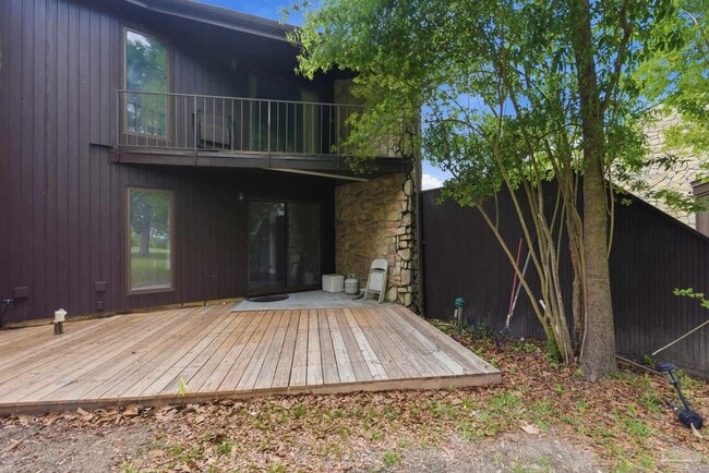 Building Photo - 9976 Fairway Villas Ln