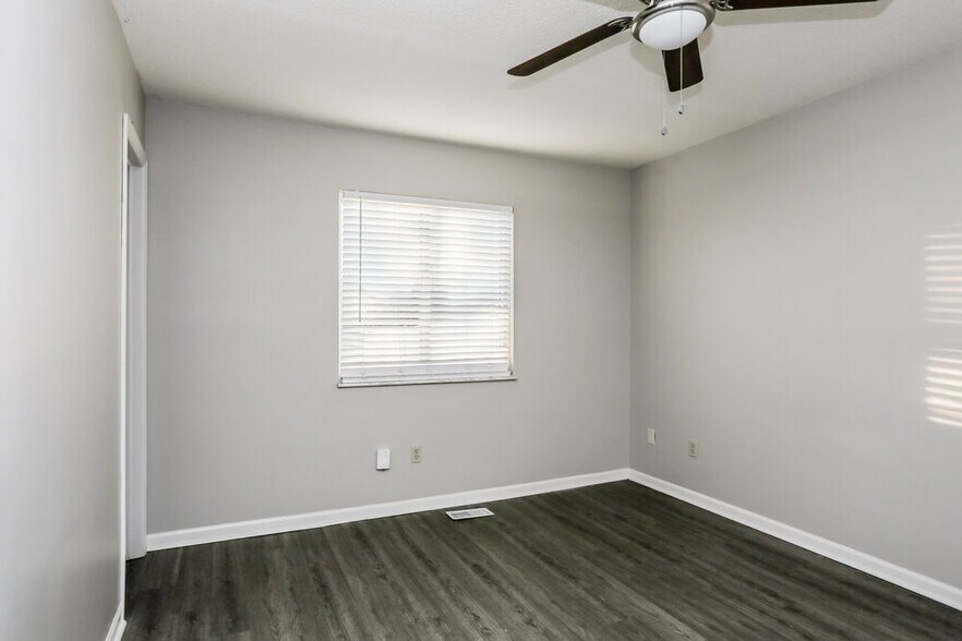 Building Photo - 3117 Falcon Bridge Dr