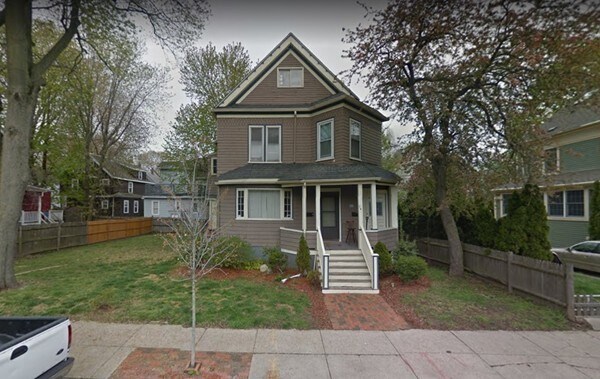 Primary Photo - 74 Sydney St