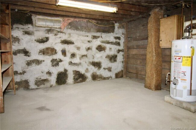 Building Photo - 43 Garden St