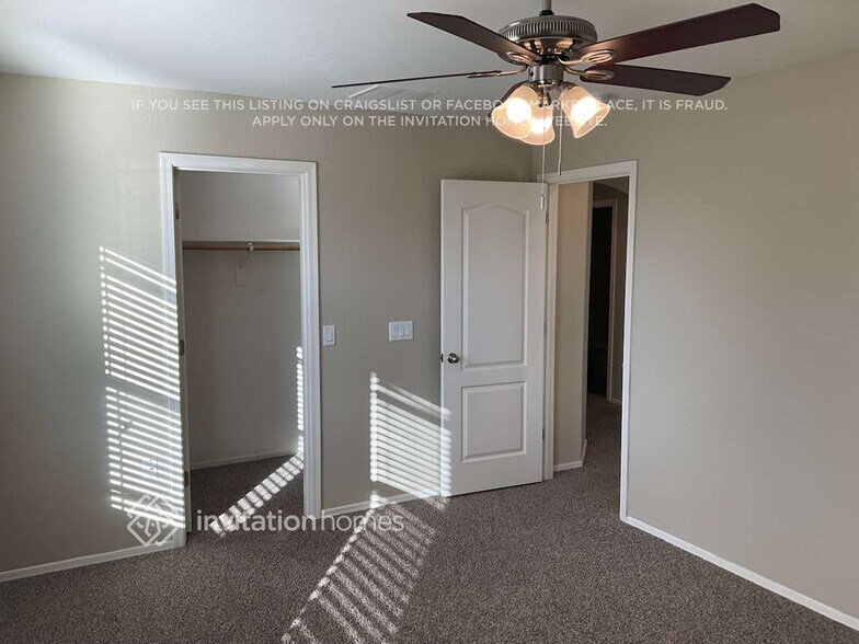 Building Photo - 17420 W Washington St