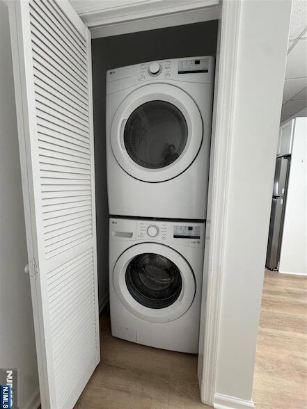 Building Photo - 61 Kansas St