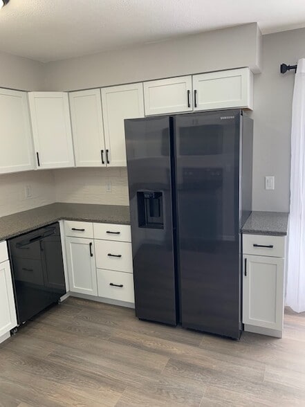 Kitchen - 1522 Holley St