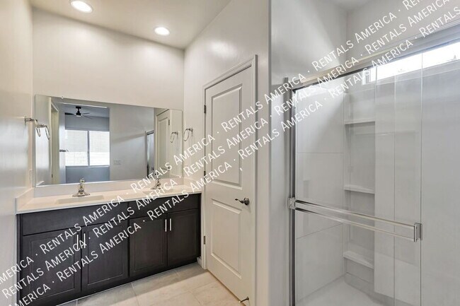 Building Photo - 7754 S Via Perfecta