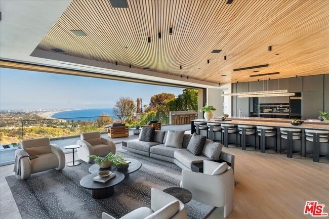 Building Photo - 766 Paseo Miramar