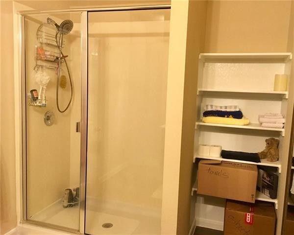 Building Photo - 172 Voss