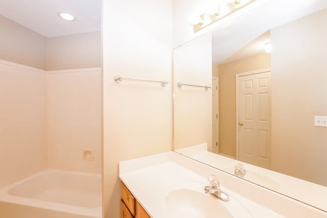 Building Photo - 2774 Java Dr